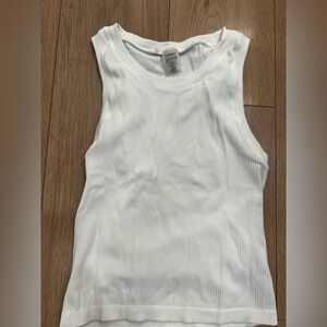 Aritzia Sunday Best Ribbed Seamless Crew Tank